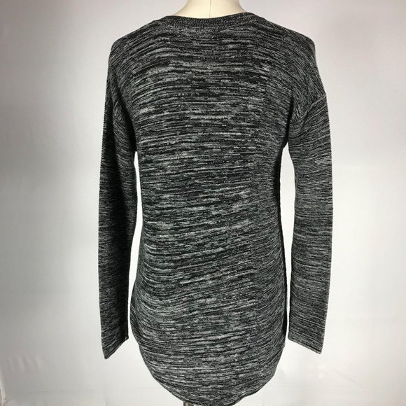 Ellen Tracy Women's Size Medium Black Gray V-Neck Knit Sweater High Low Hem - Picture 4 of 7